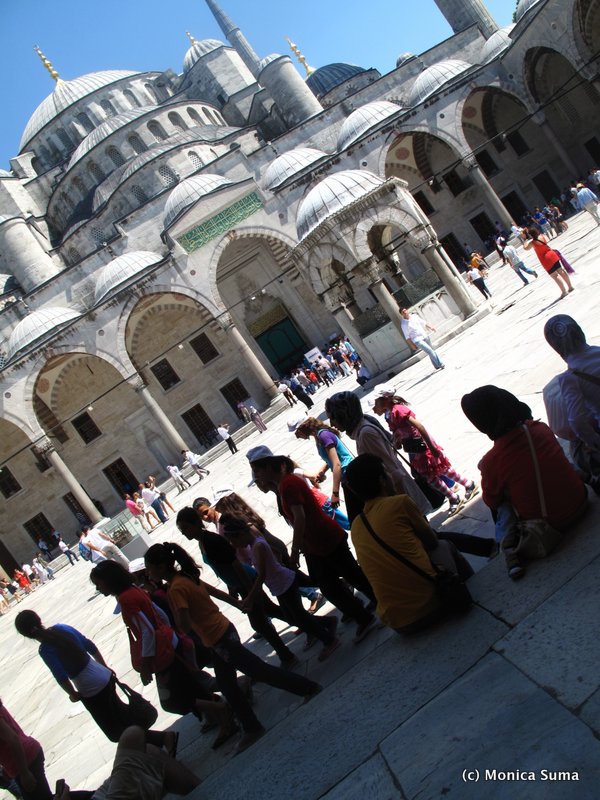 Children Sultanahmet Blue Mosque Istanbul